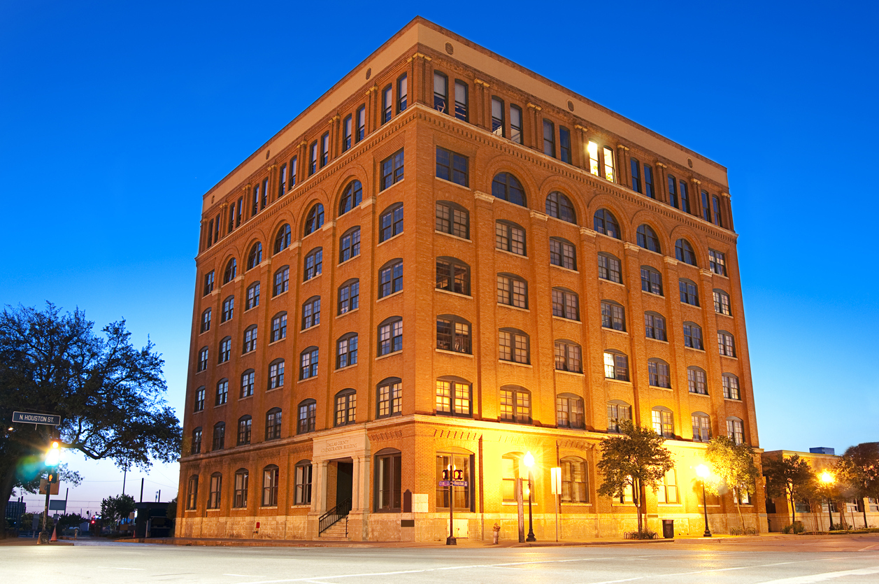 l2f-dec-21-pic-usa-texas-dallas-school-book-depository-istock-182737310.jpg?profile=RESIZE_1200x