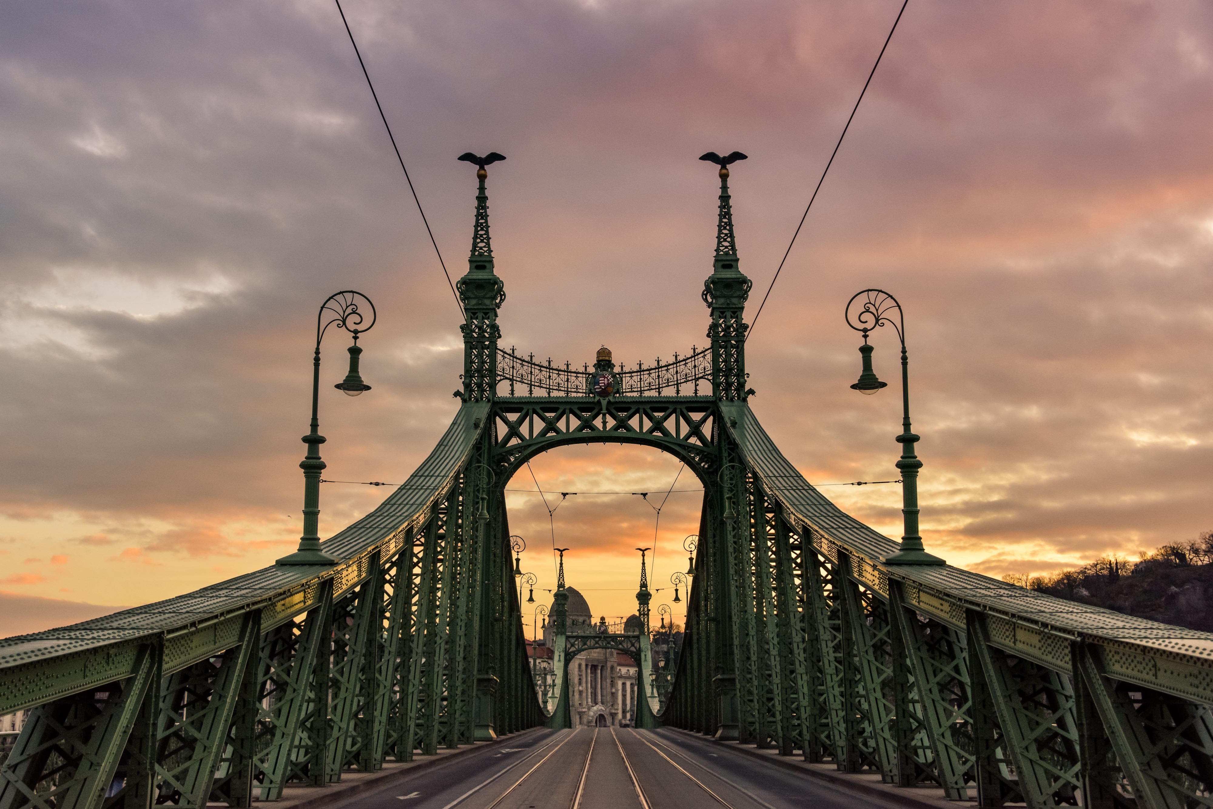Puente-de-la-libertad-Budapest-Hungria
