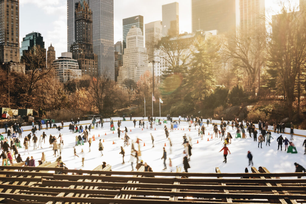 Nueva-York-patinar-sobre-hielo-rascacielos