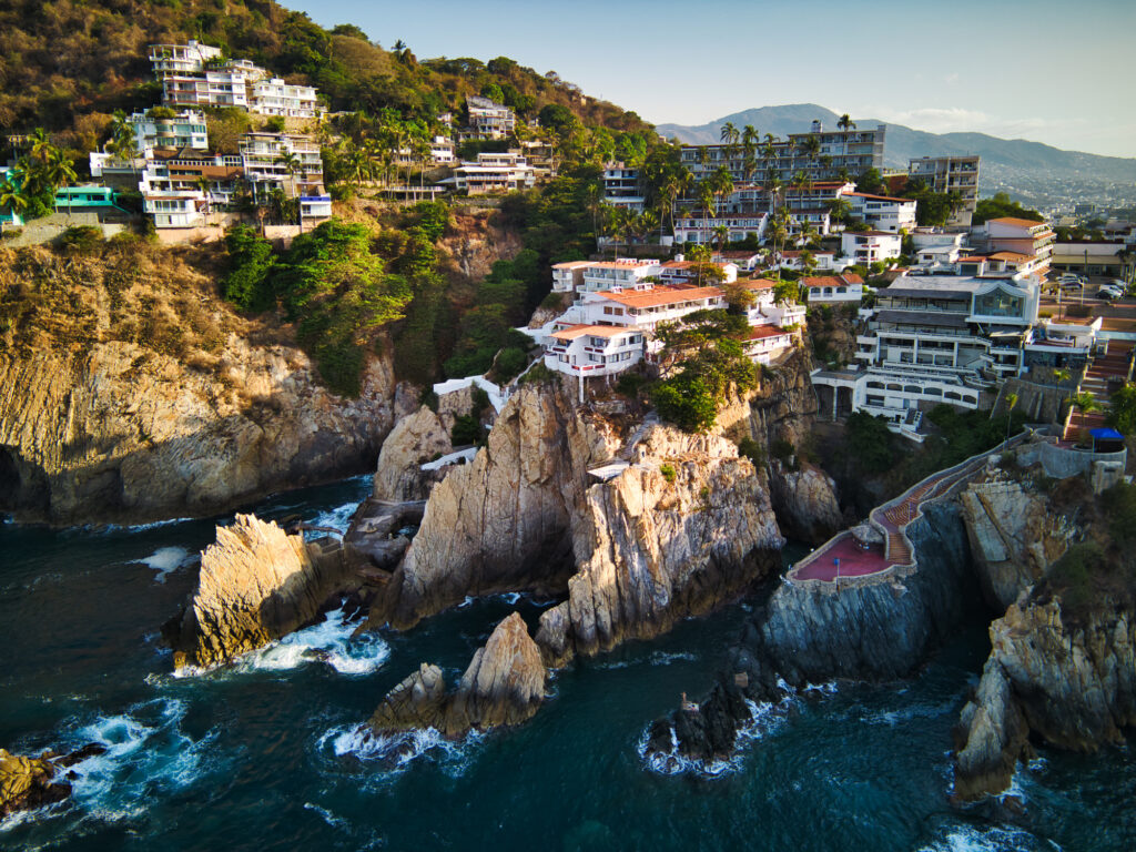 Why Acapulco Is Still a Holiday Hotspot in 2024 Me gusta volar